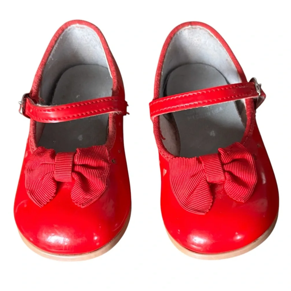 90s Vintage Small Steps Patent Leather Ruby Red Mary Janes Size 4